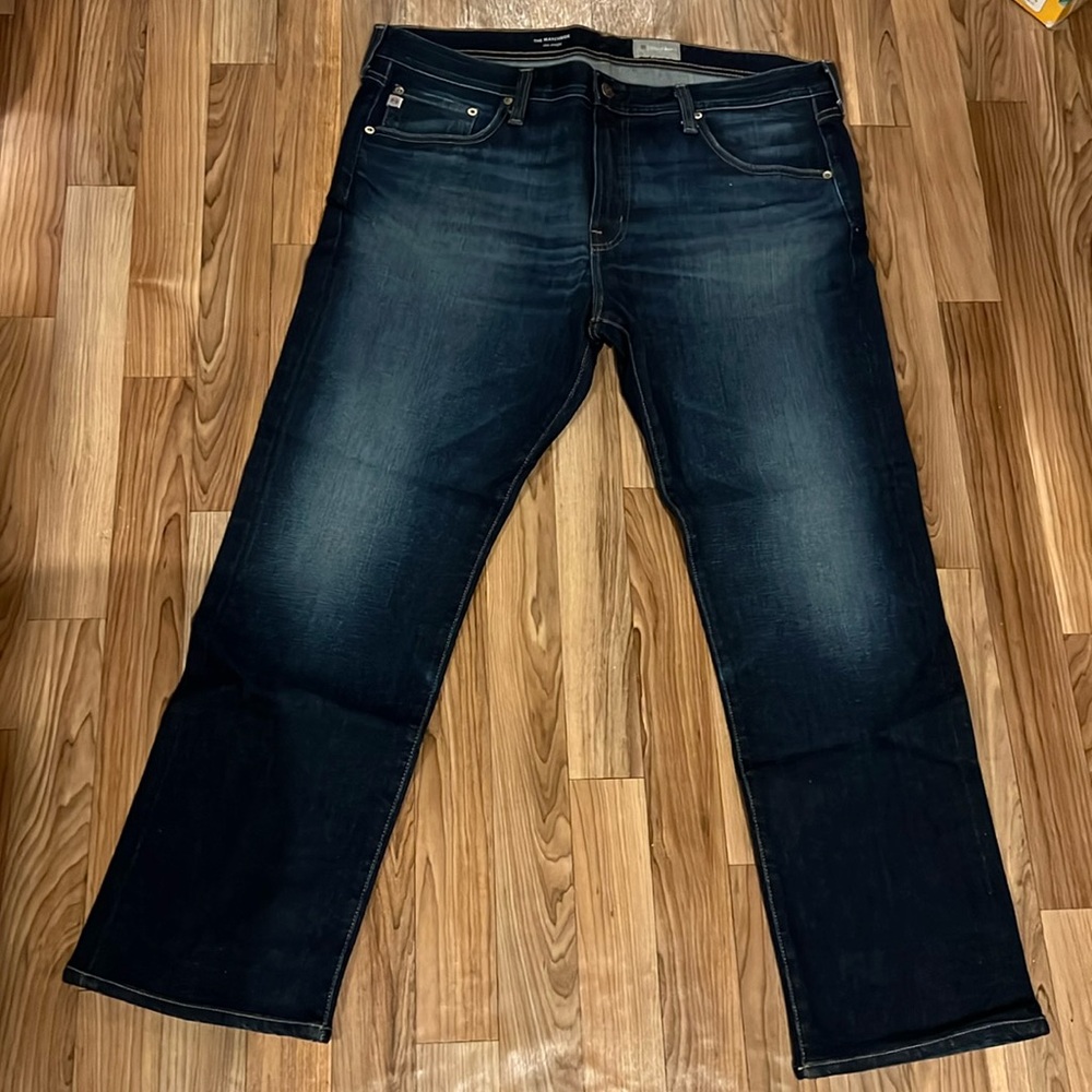 NWOT blue jeans